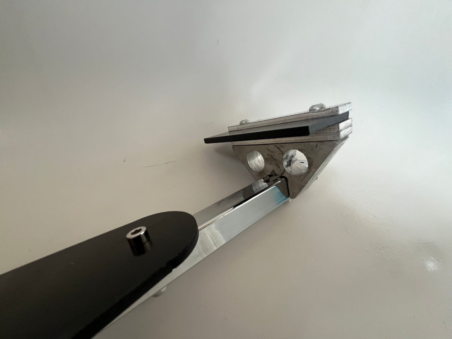 OverDrive - Handy Seat Mounting Tool – Reliable & Accurate Fitment