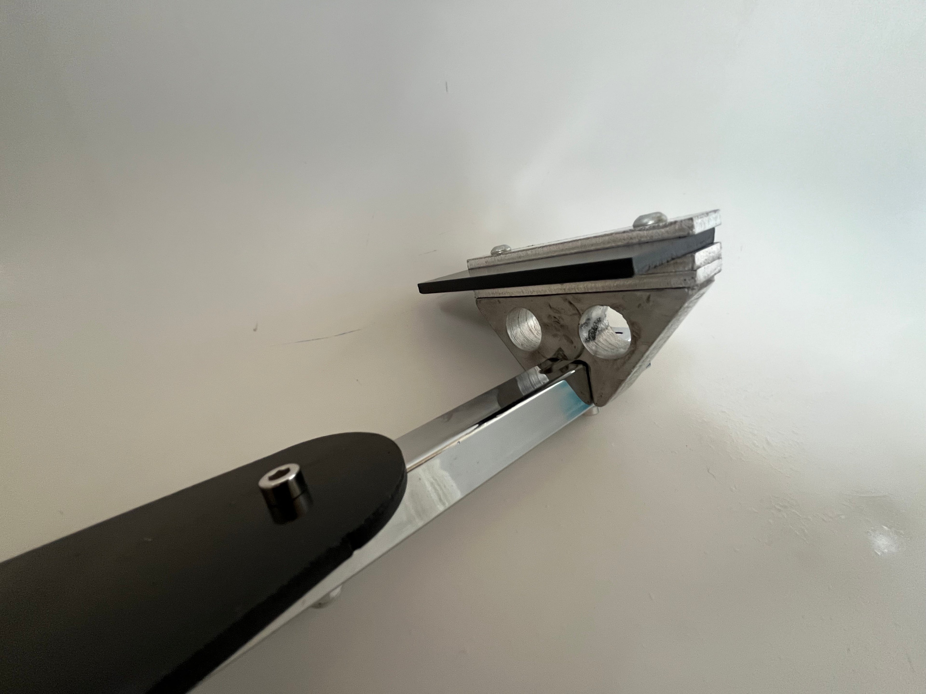 OverDrive - Handy Seat Mounting Tool – Reliable & Accurate Fitment